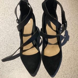 Black suede leather strap size 10 Brand Joes high heel shoes